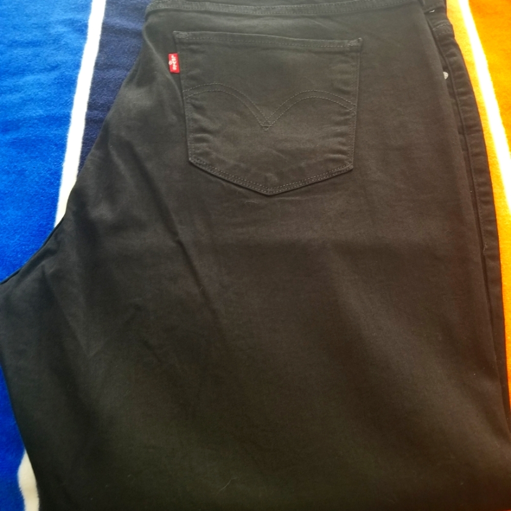 Plus size Black Levi 414